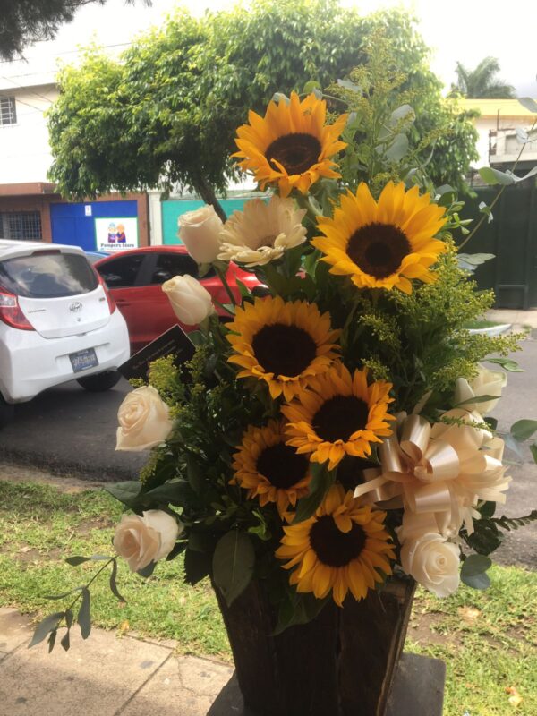 Floristeria-Santa-Tecla-Arreglo-funebre-paraiso